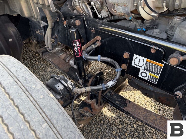 2016-kenworth-t680-image-49