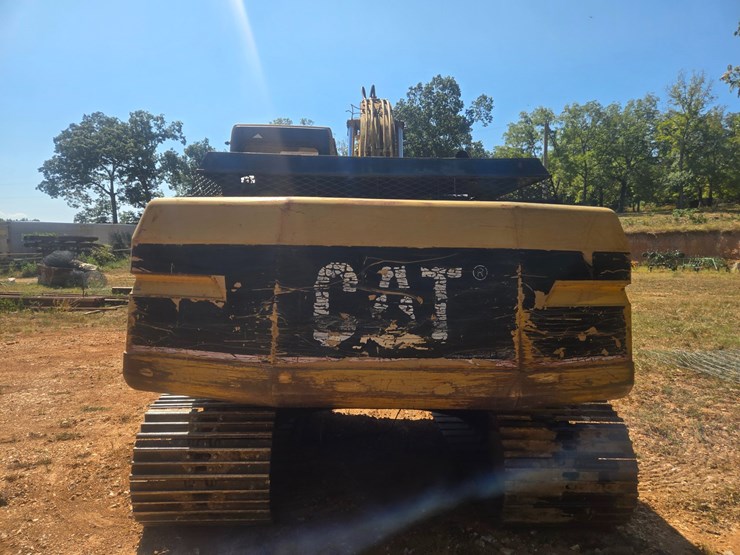 caterpillar-320-image-9