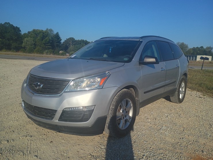 2013-chevrolet-traverse-image-1