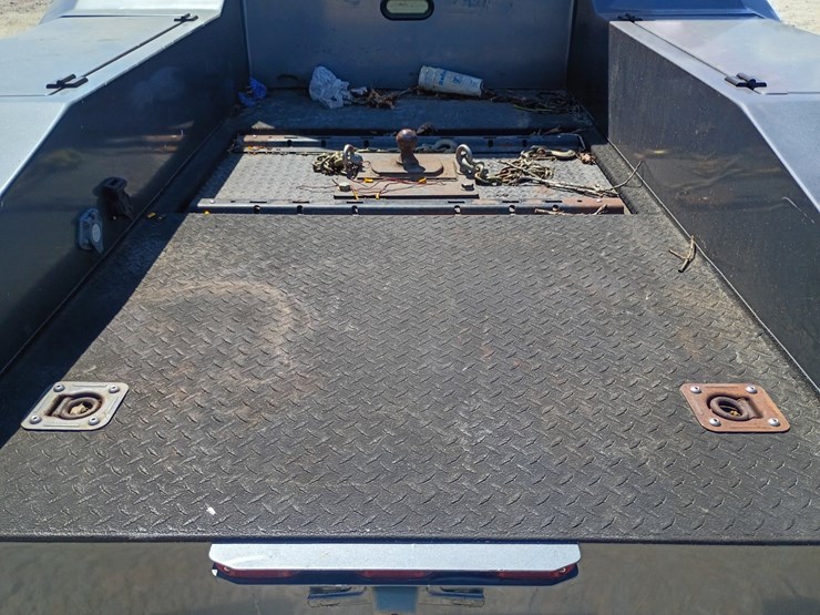 2007-freightliner-m2-106-image-82