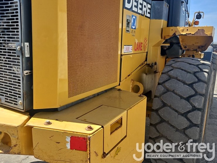 2017-deere-544k-image-14