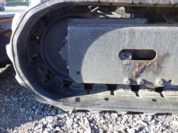 komatsu-pc28-image-16