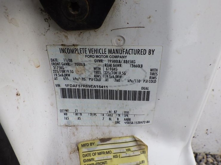 2009-ford-550-image-53