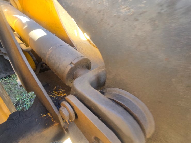 deere-444j-image-61