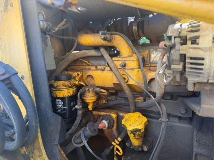 2006-deere-310g-image-29