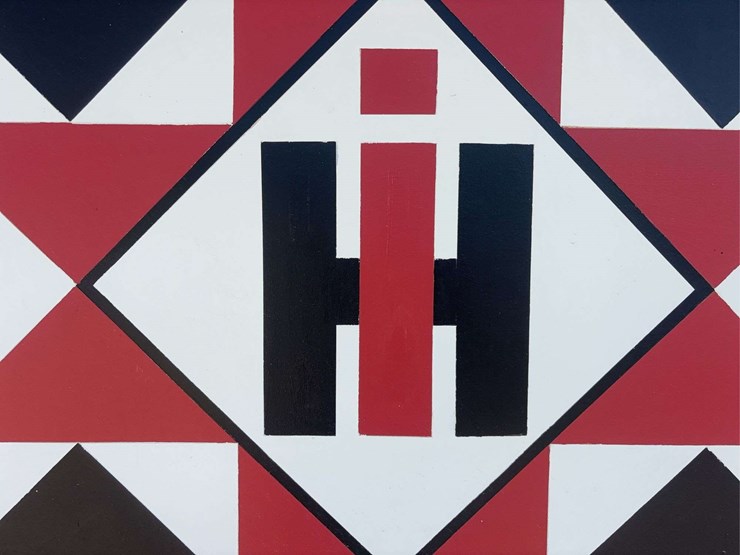 international-harvester-wood-barn-quilt-image-6
