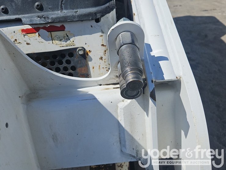 2020-bobcat-mt100-image-16