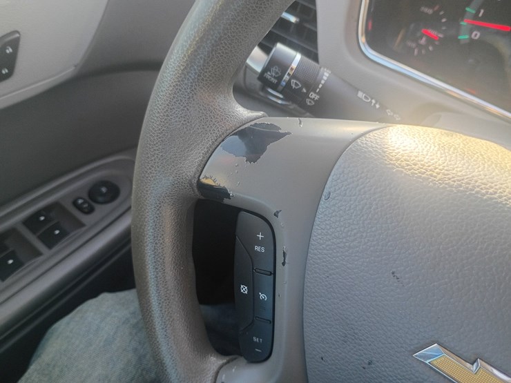 2013-chevrolet-traverse-image-39