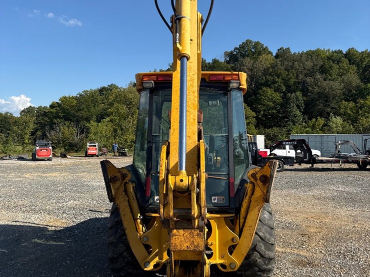 2005-deere-310g-image-6