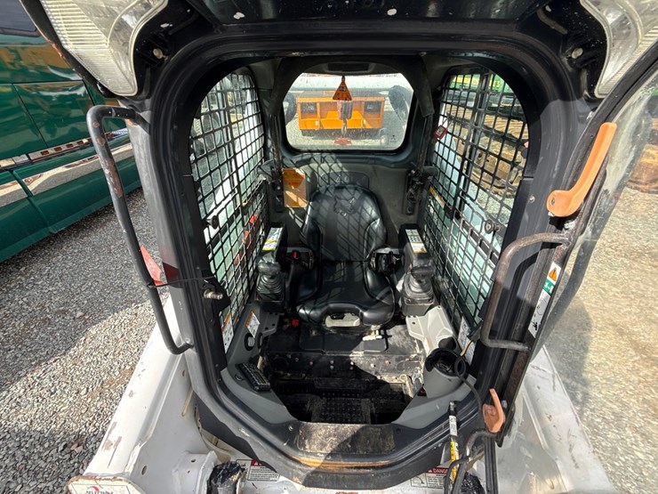 2019-bobcat-t595-image-36