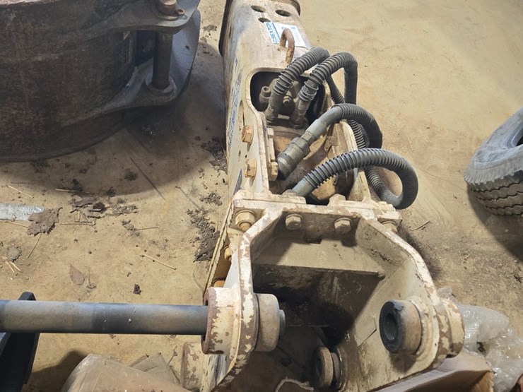 john-deere-310-image-6