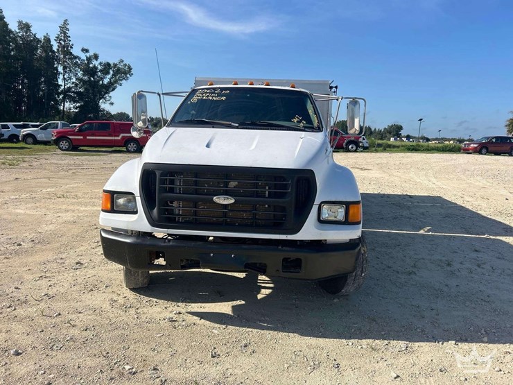 2002-ford-f650-image-17