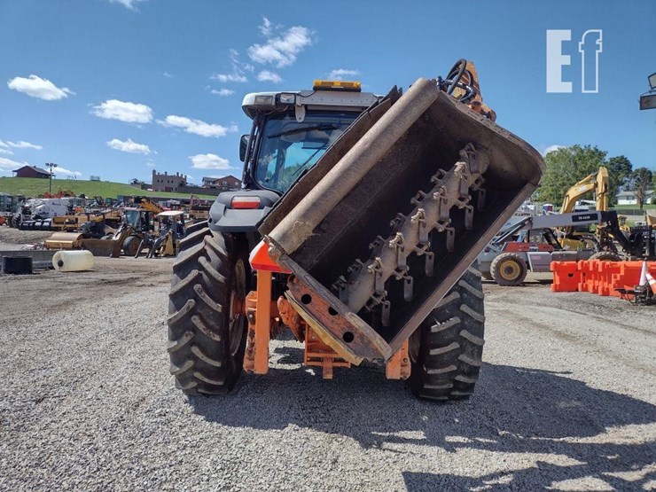 new-holland-ts115a-image-4