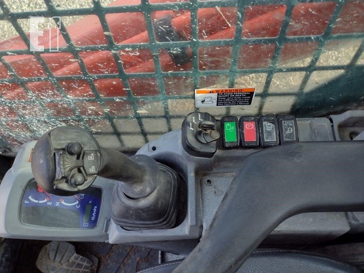 kubota-svl75-2-image-8