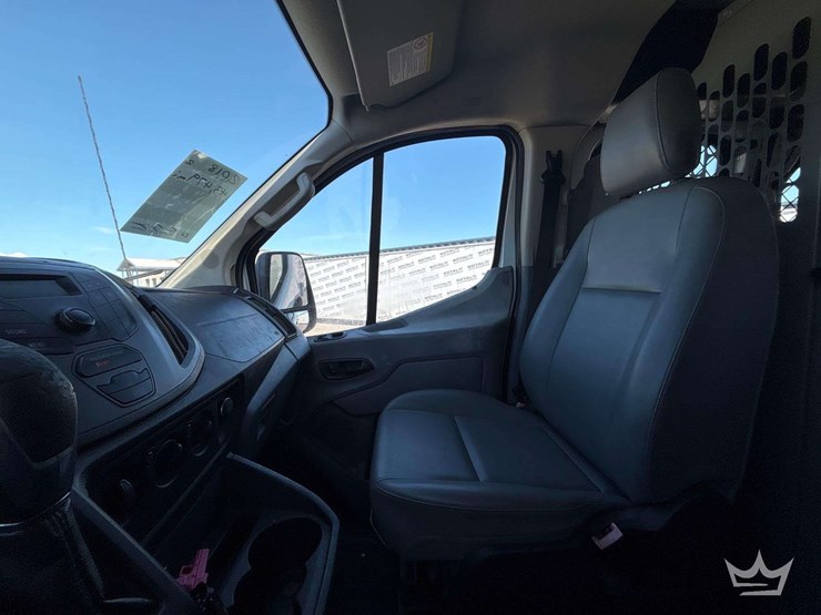 2018-ford-transit-image-12