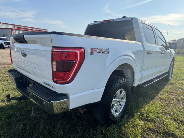 2023-ford-f150-xlt-image-5