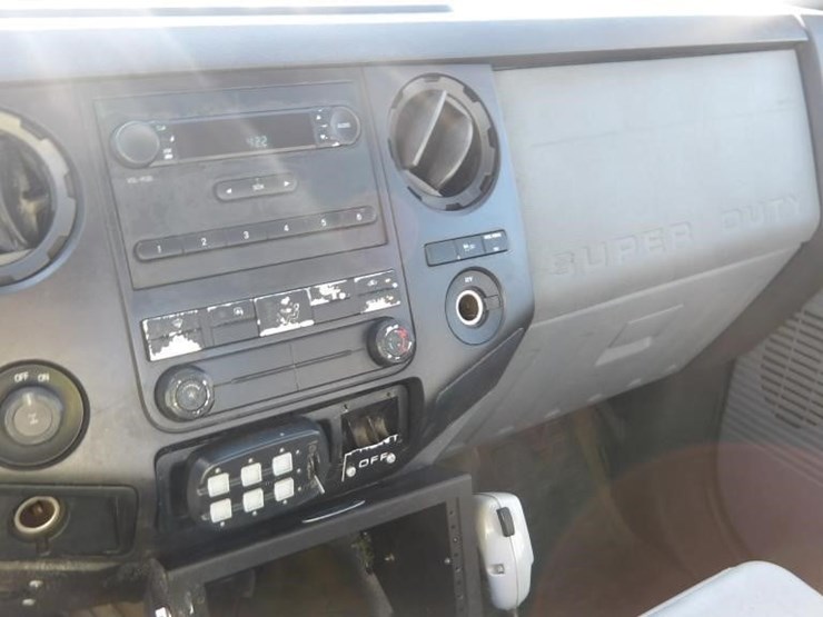 2011-ford-f250-image-26