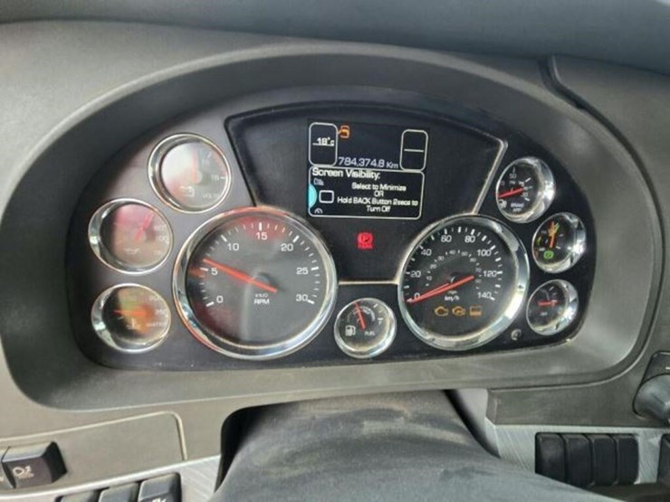 2016-kenworth-t680-image-15