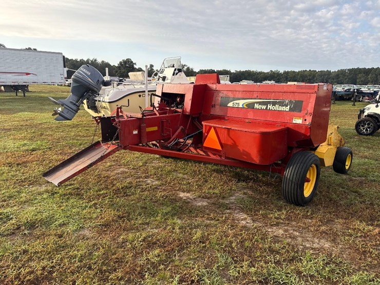 new-holland-575-image-4