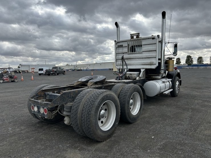 2006-kenworth-w900-image-5