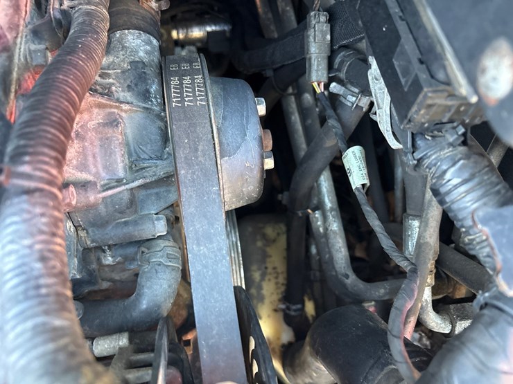 2019-bobcat-t595-image-44