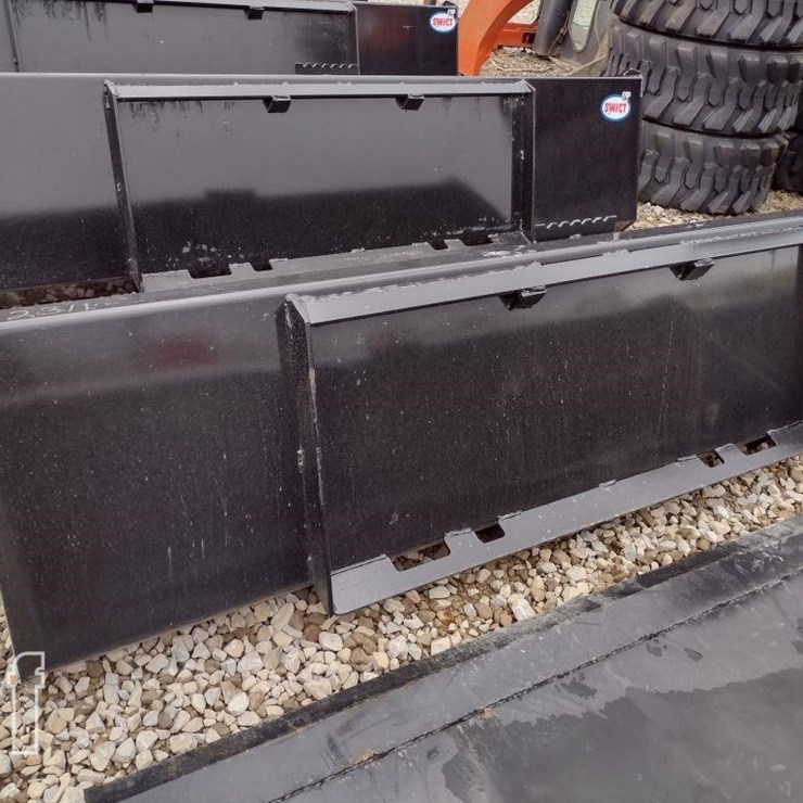 78 IN SKID LOADER BUCKET
