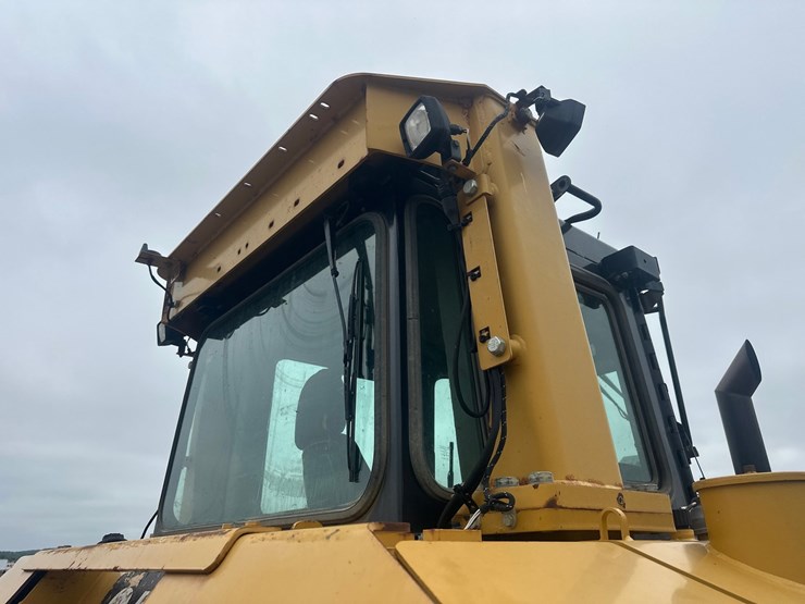 caterpillar-d6t-lgp-image-12