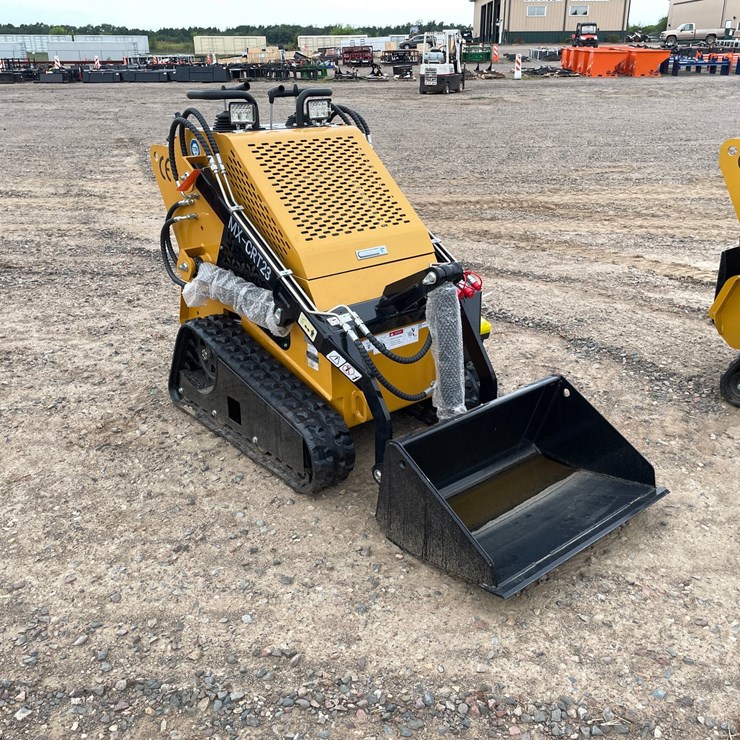 #5514 • 2026 AGT Compact Track Loader