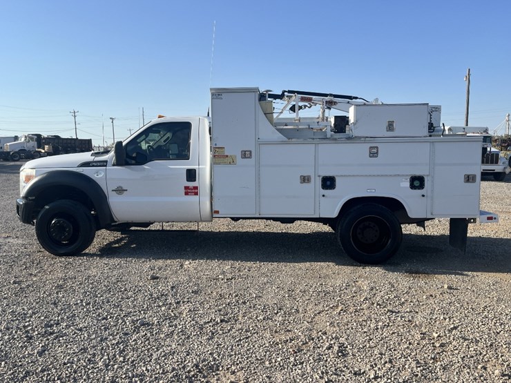 2012-ford-f550-image-8