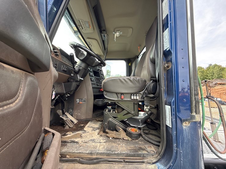 2020-international-hx520-image-55