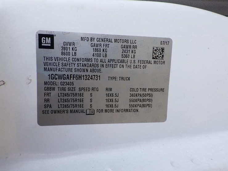 2017-utility-van-image-38