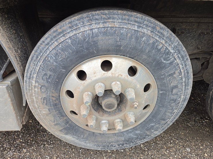 #3224-•-2006-sterling-st-9500-quad-axle-dump-truck-image-70