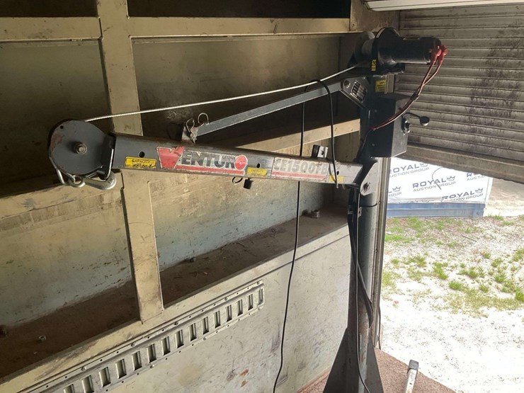 2018-international-durastar-4300-image-57