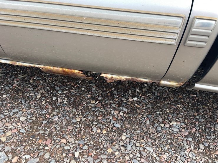 2000-chevrolet-silverado-1500-lt-image-17