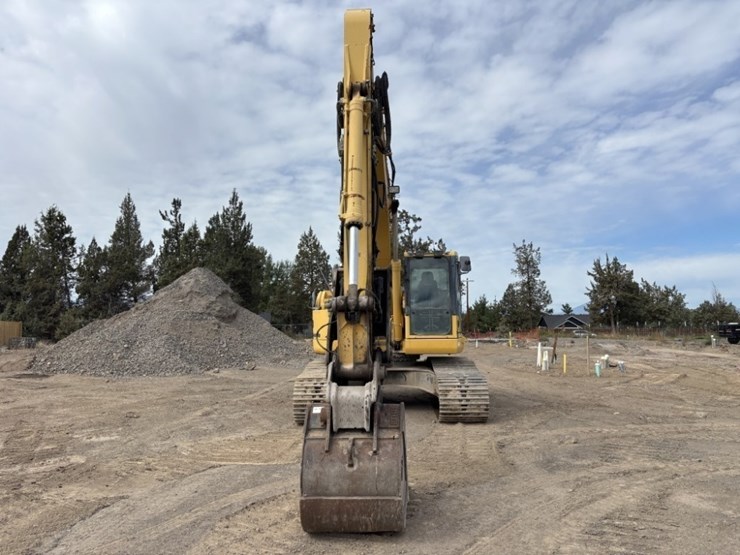 2013-komatsu-pc228us-lc-8-image-8