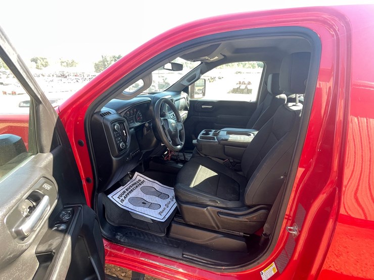 2020-chevrolet-2500-image-34
