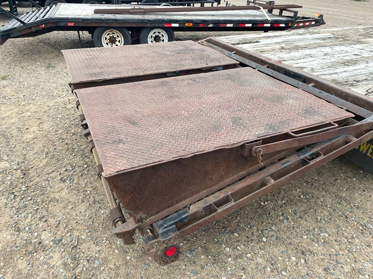 #1349-•-2014-pj-gooseneck-trailer-(has-mn-title)-image-10