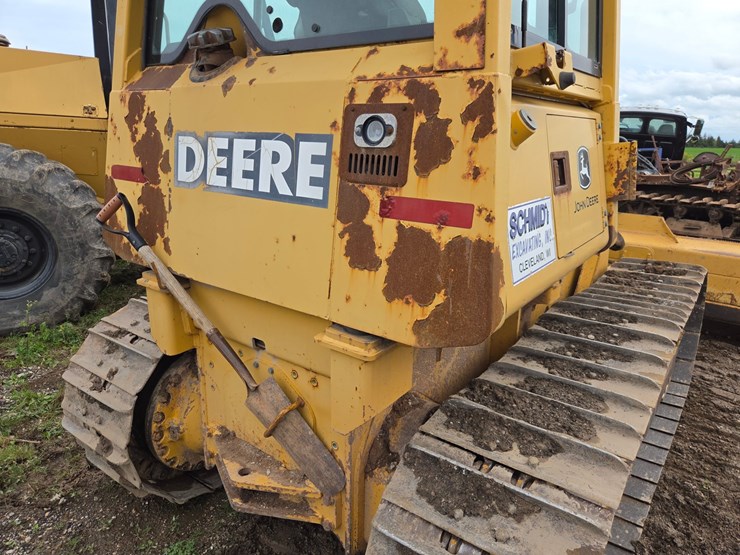 2004-deere-650h-xlt-image-30