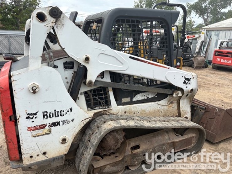 2016-bobcat-t590-image-8