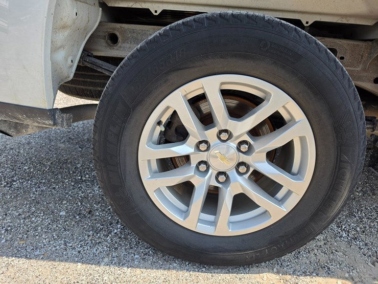 #25370-•-2019-chevrolet-silverado-pickup-truck-image-51