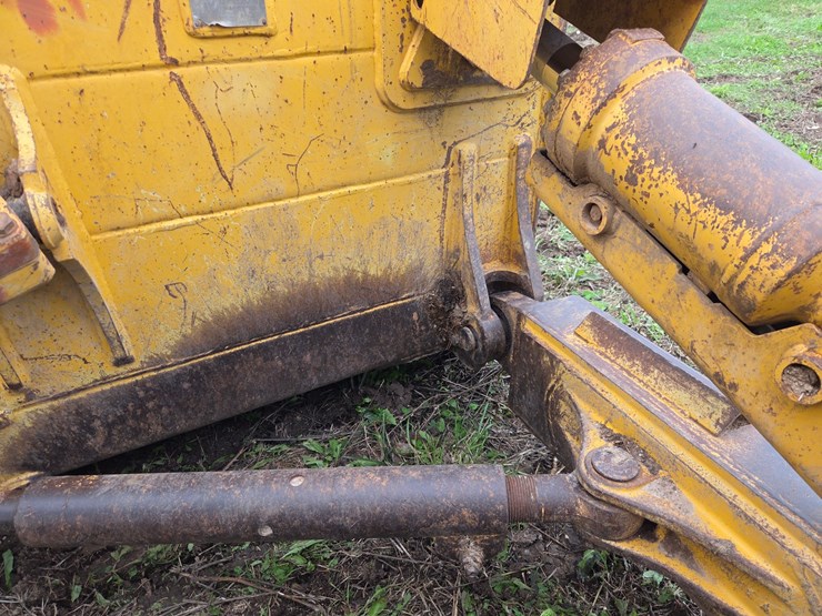 2006-komatsu-d65ex-image-13