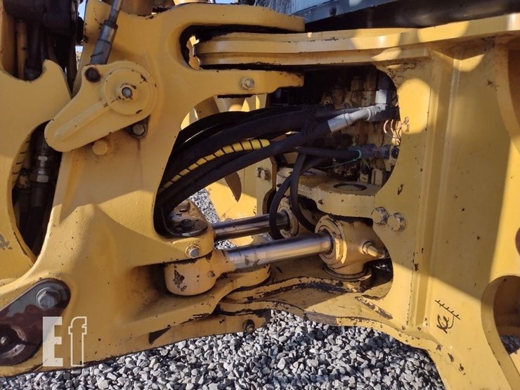 2003-deere-310sg-image-34