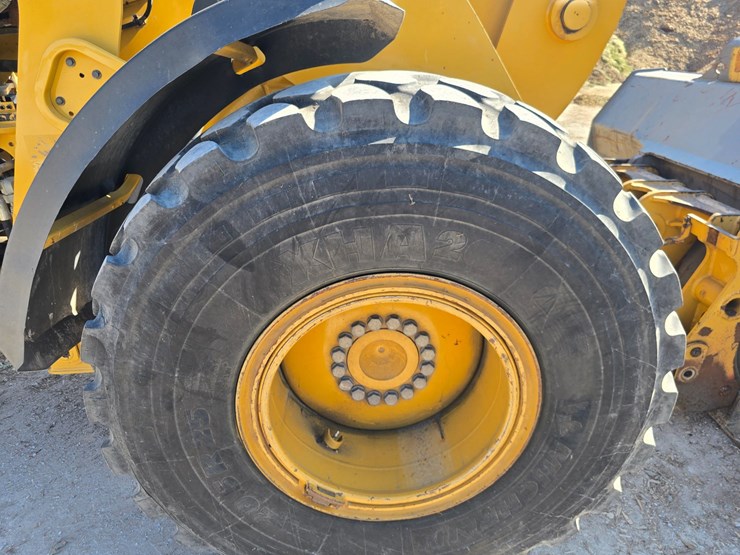2016-caterpillar-930m-image-47