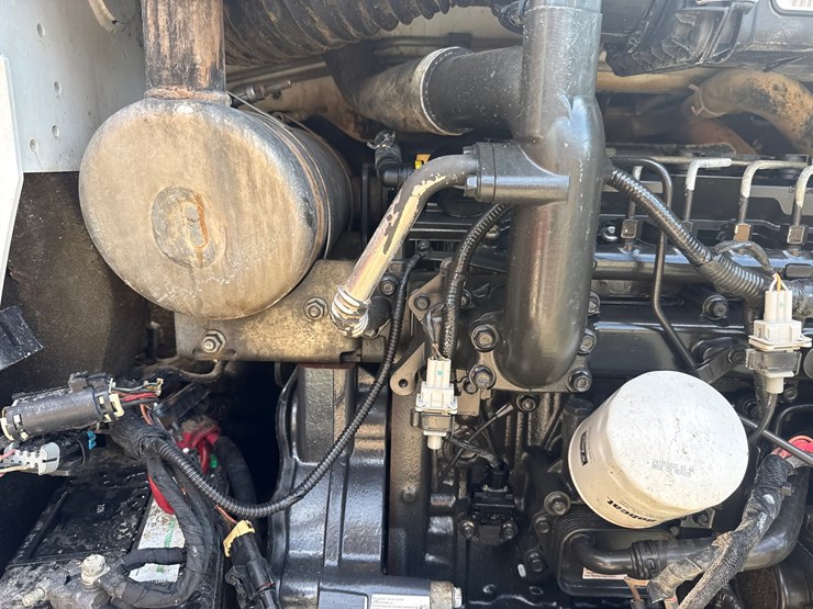 2019-bobcat-t595-image-27
