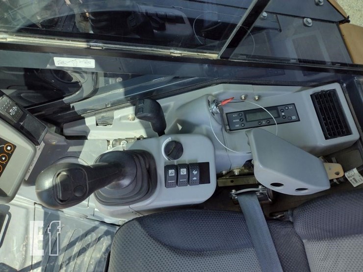 2022-deere-50g-image-9