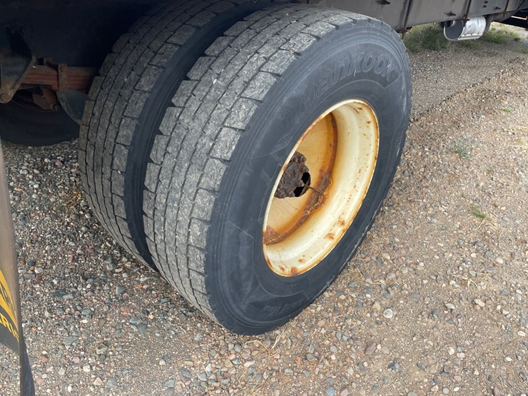 2015-ford-f650-image-26