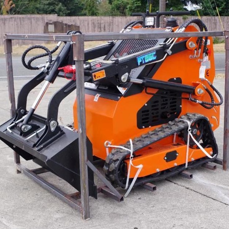 2026 FUTURE FT36C Stand-On Mini Skid Steer Loader, 6" Track Belts, 38" Bucket, Unused