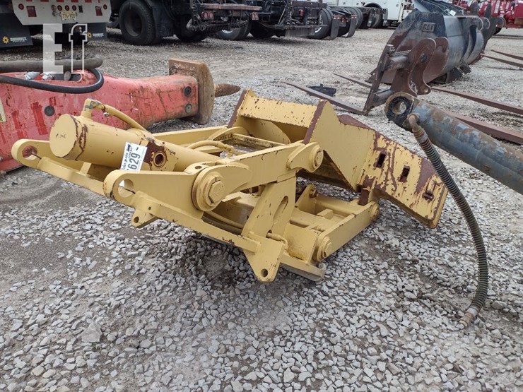 caterpillar-12h-image-1