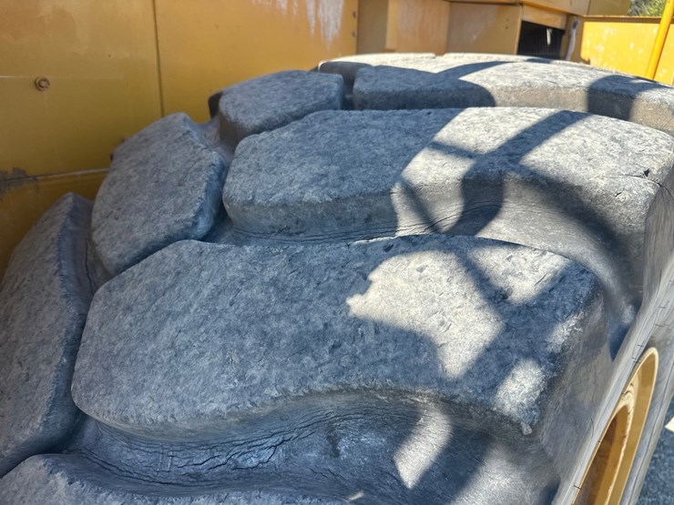caterpillar-988f-image-89