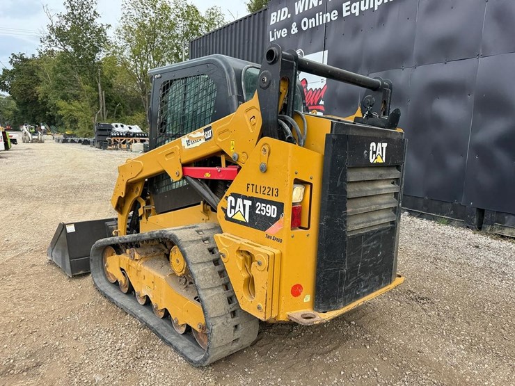2017-caterpillar-259d-image-4